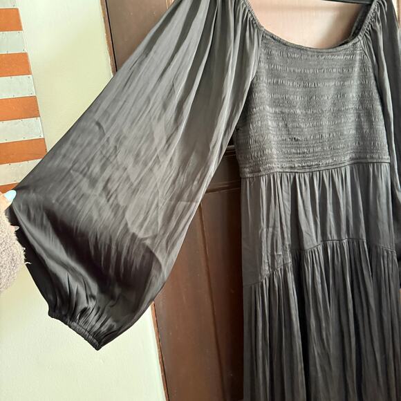 Z SUPPLY Black Wildes Black Satin Tiered skirt Smocked Midi Dress Long Sleeve XL - Picture 5 of 8